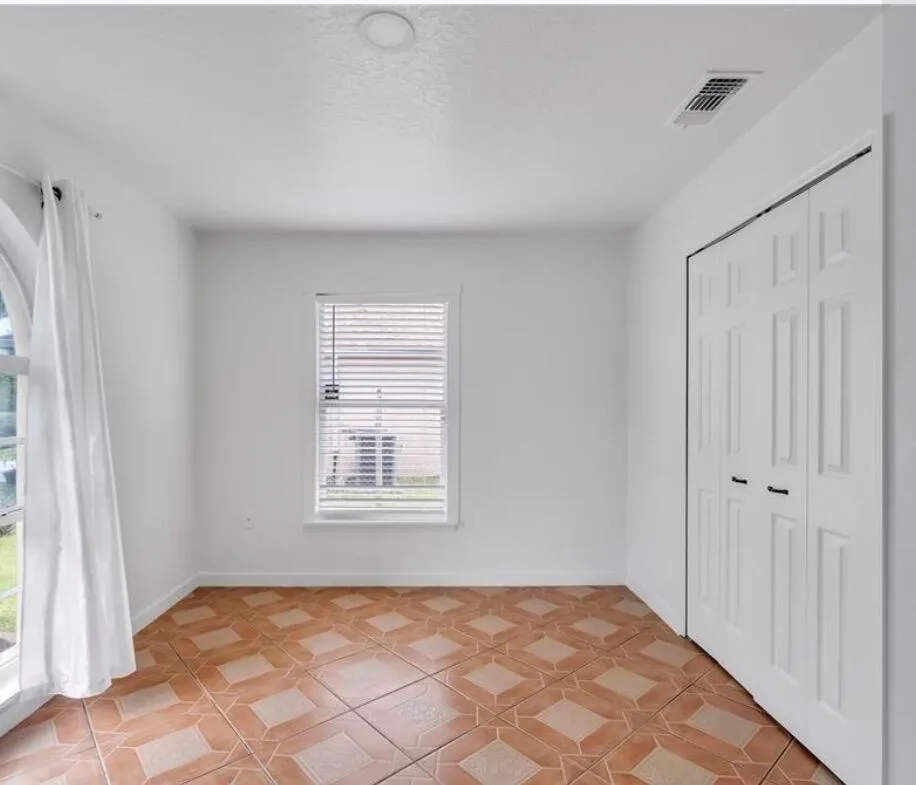 34 Bradford Court Kissimmee, FL 34758