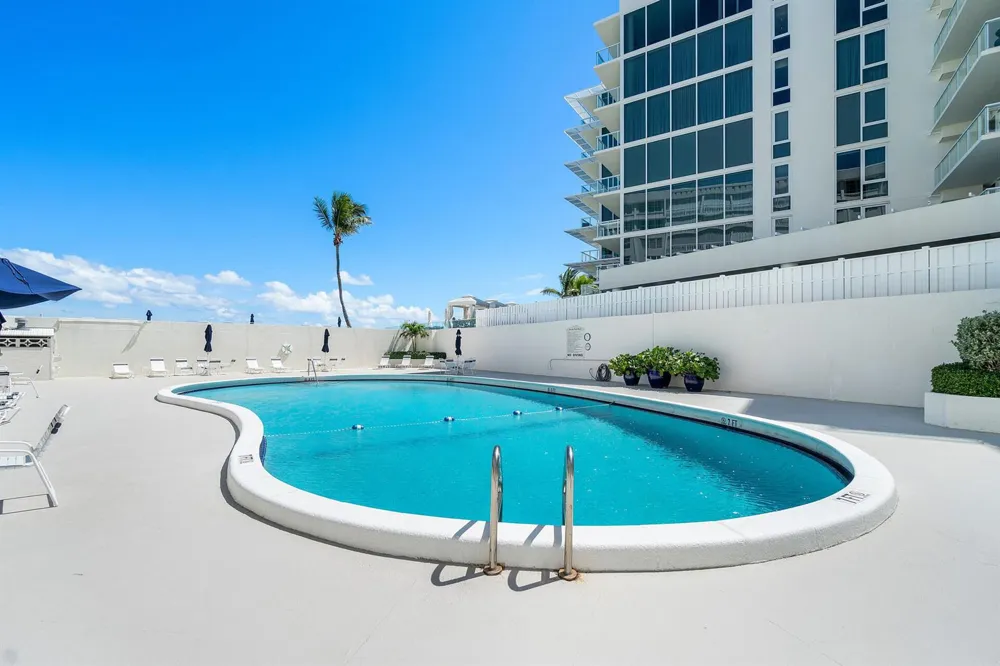 3570 S Ocean Boulevard S #208 South Palm Beach, FL 33480