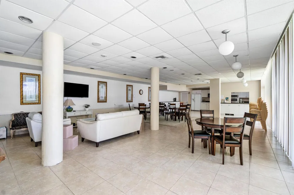 3570 S Ocean Boulevard S #208 South Palm Beach, FL 33480