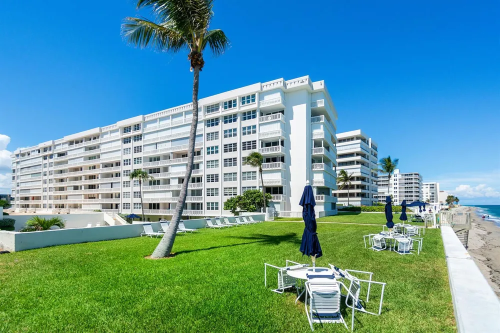 3570 S Ocean Boulevard S #208 South Palm Beach, FL 33480