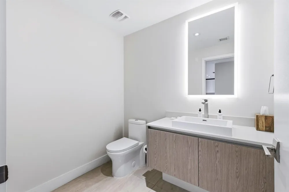 3100 Ocean Drive #P-1802 Singer Island, FL 33404