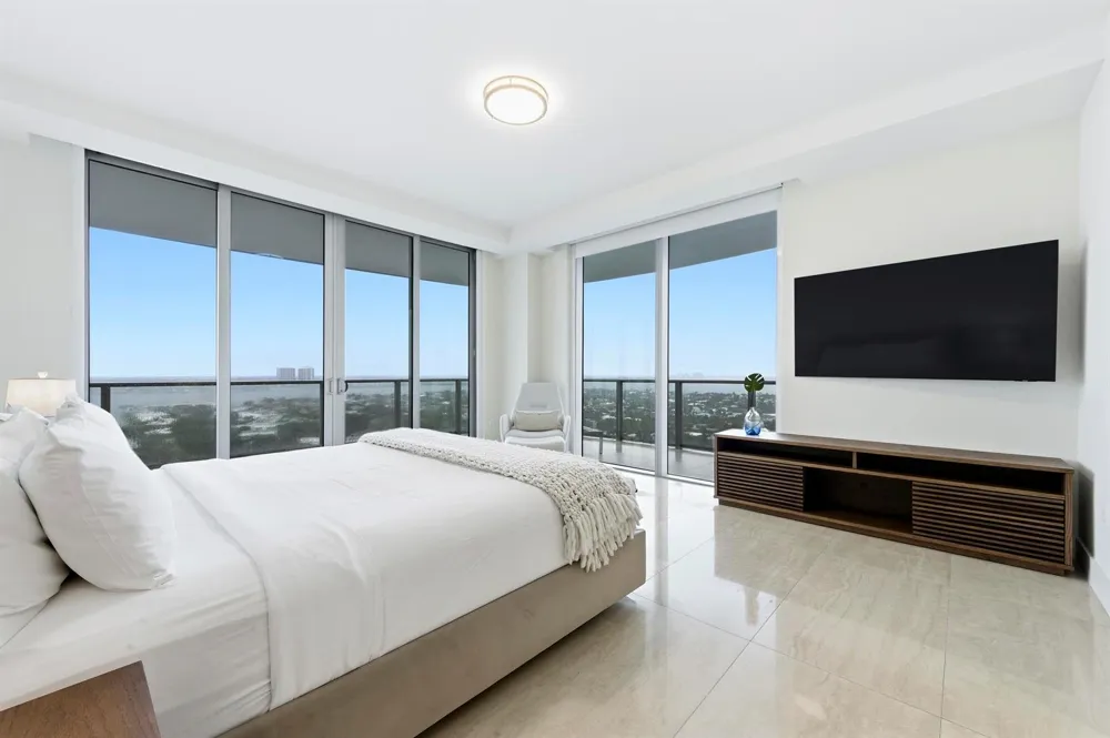3100 Ocean Drive #P-1802 Singer Island, FL 33404