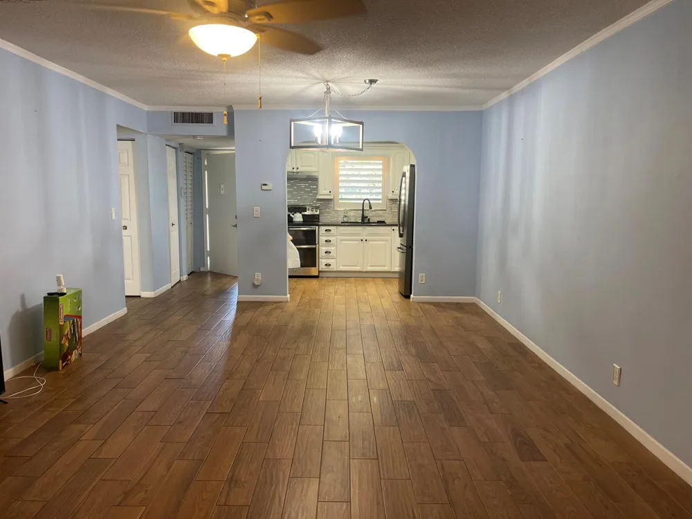 752 Lori Drive #223 Palm Springs, FL 33461