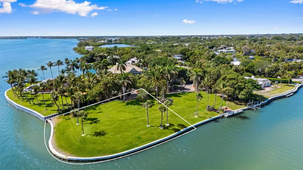 6 Timor Street Sewalls Point, FL 34996