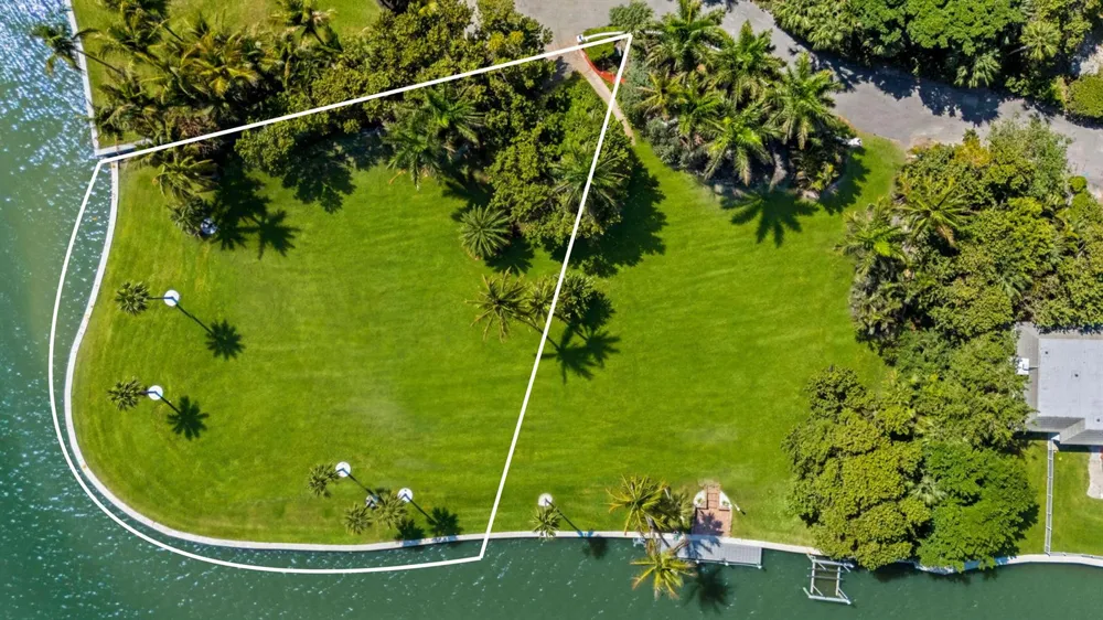 6 Timor Street Sewalls Point, FL 34996