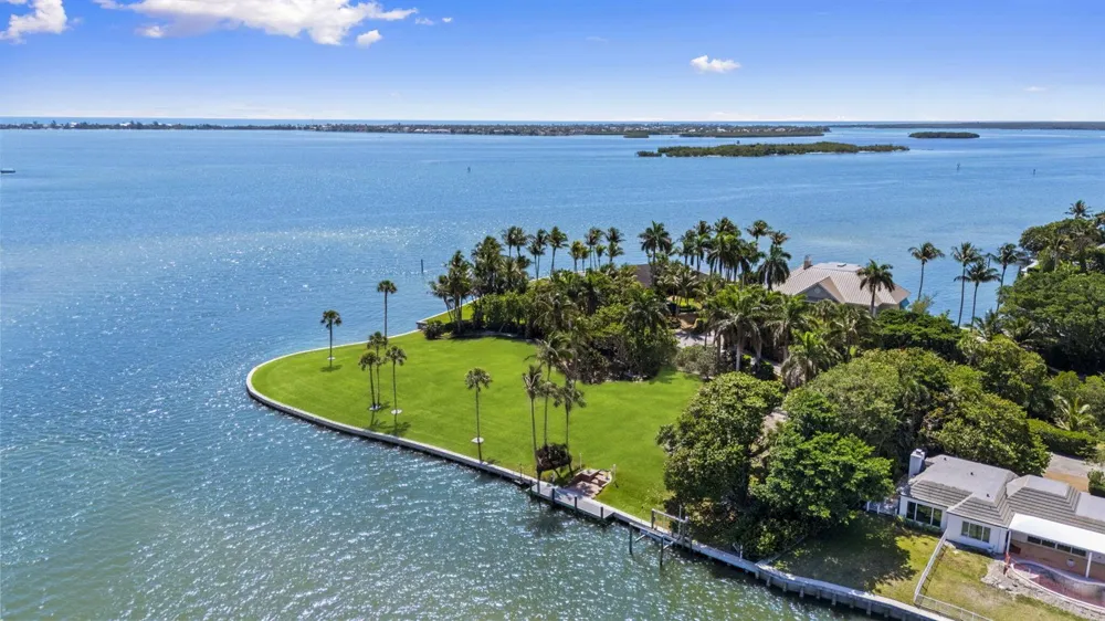 6 Timor Street Sewalls Point, FL 34996