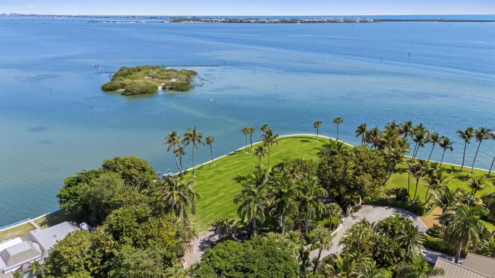 6 Timor Street Sewalls Point, FL 34996
