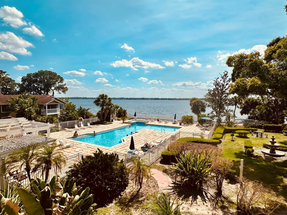 225 S Tropical Trail #306 Merritt Island, FL 32952