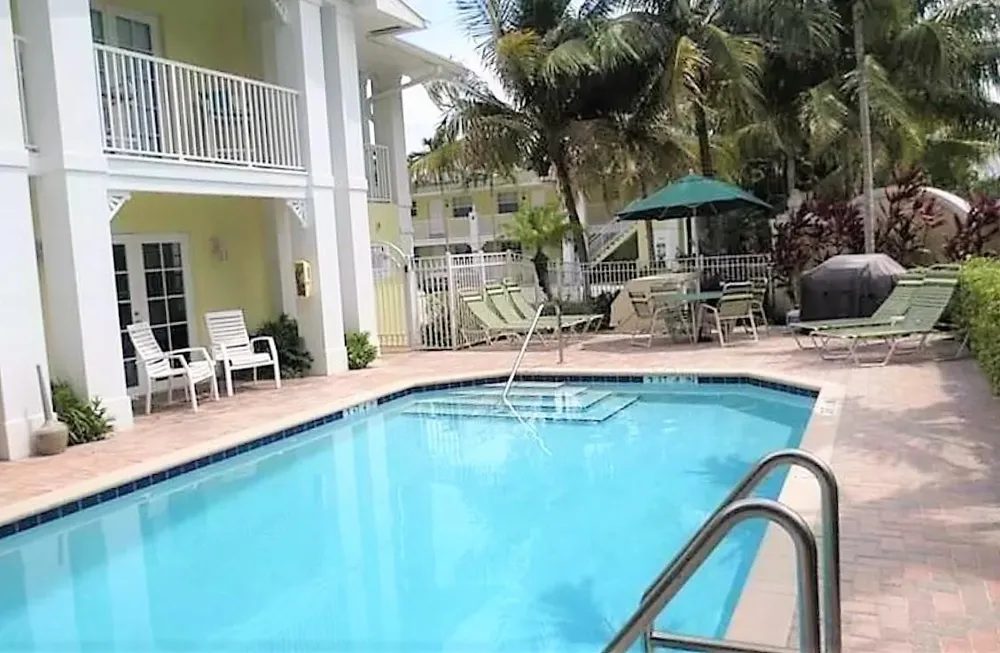 2660 NE 8th Avenue #302 Wilton Manors, FL 33334