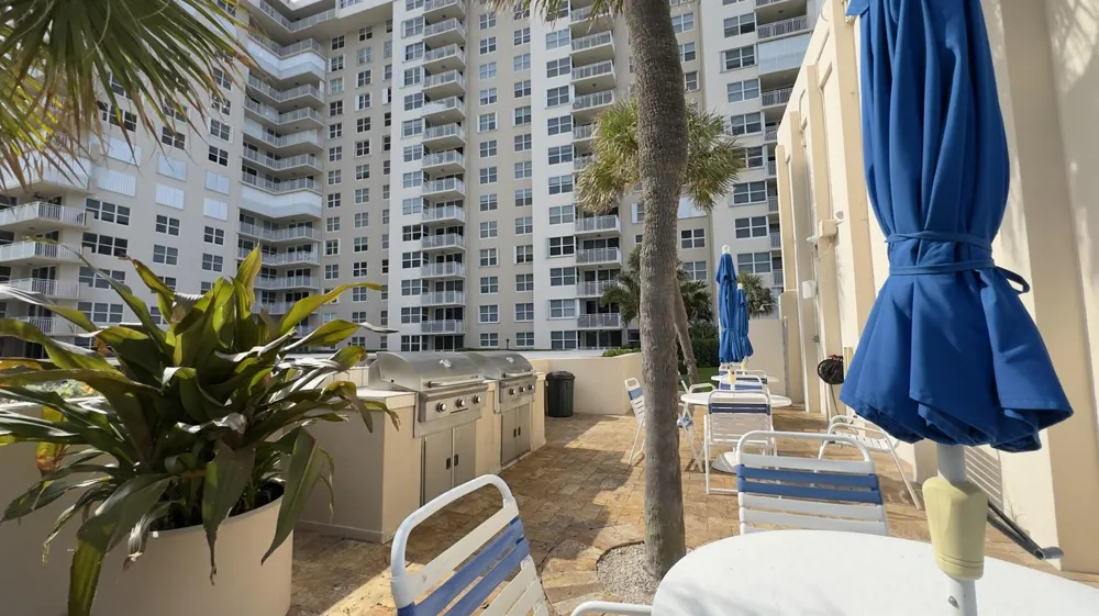 5200 Ocean Boulevard #511a Lauderdale By The Sea, FL 33308