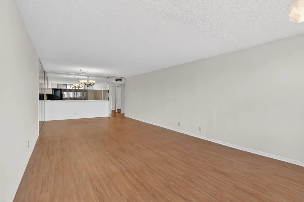 8030 Hampton Boulevard #414 North Lauderdale, FL 33068