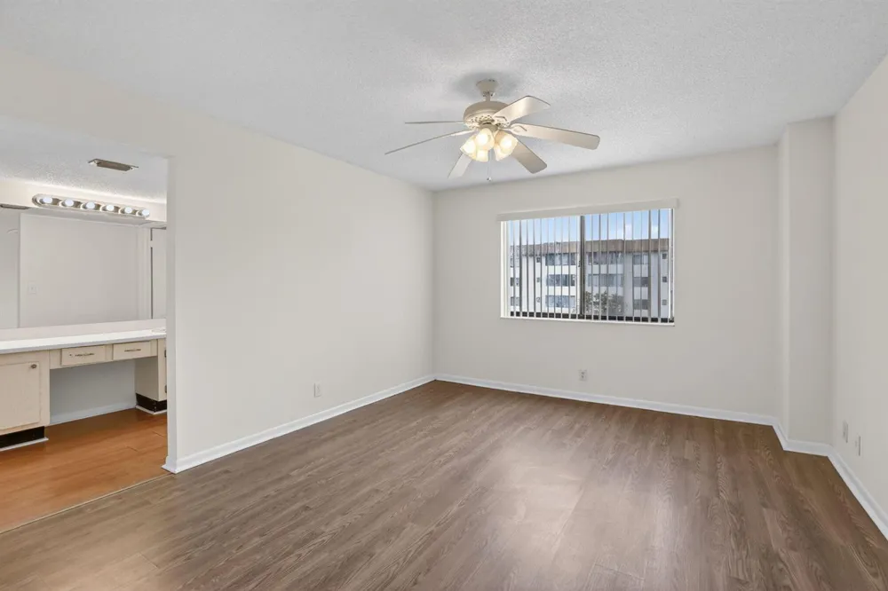8030 Hampton Boulevard #414 North Lauderdale, FL 33068