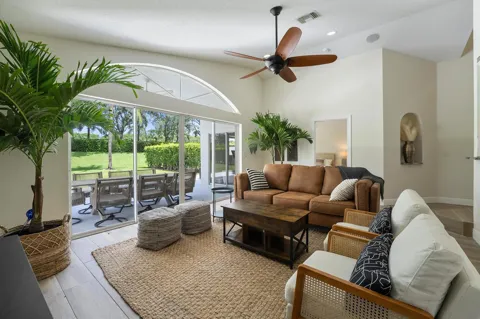 4033 Bluff Harbor Way