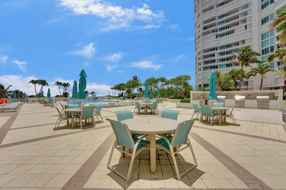 1620 S Ocean Boulevard #14-d Lauderdale By The Sea, FL 33062