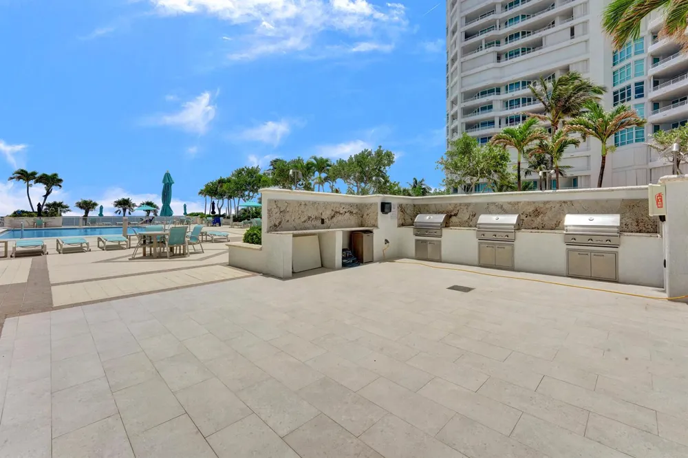 1620 S Ocean Boulevard #14-d Lauderdale By The Sea, FL 33062