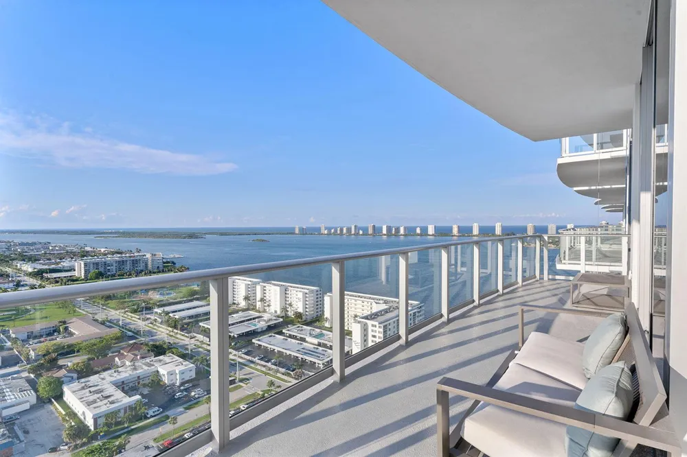220 Lake Shore Drive #Penthouse 2321 Lake Park, FL 33403