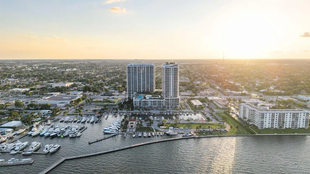 220 Lake Shore Drive #Penthouse 2321 Lake Park, FL 33403