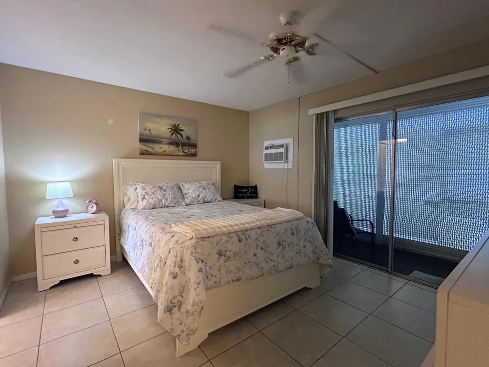 680 Horizons #103 Boynton Beach, FL 33435