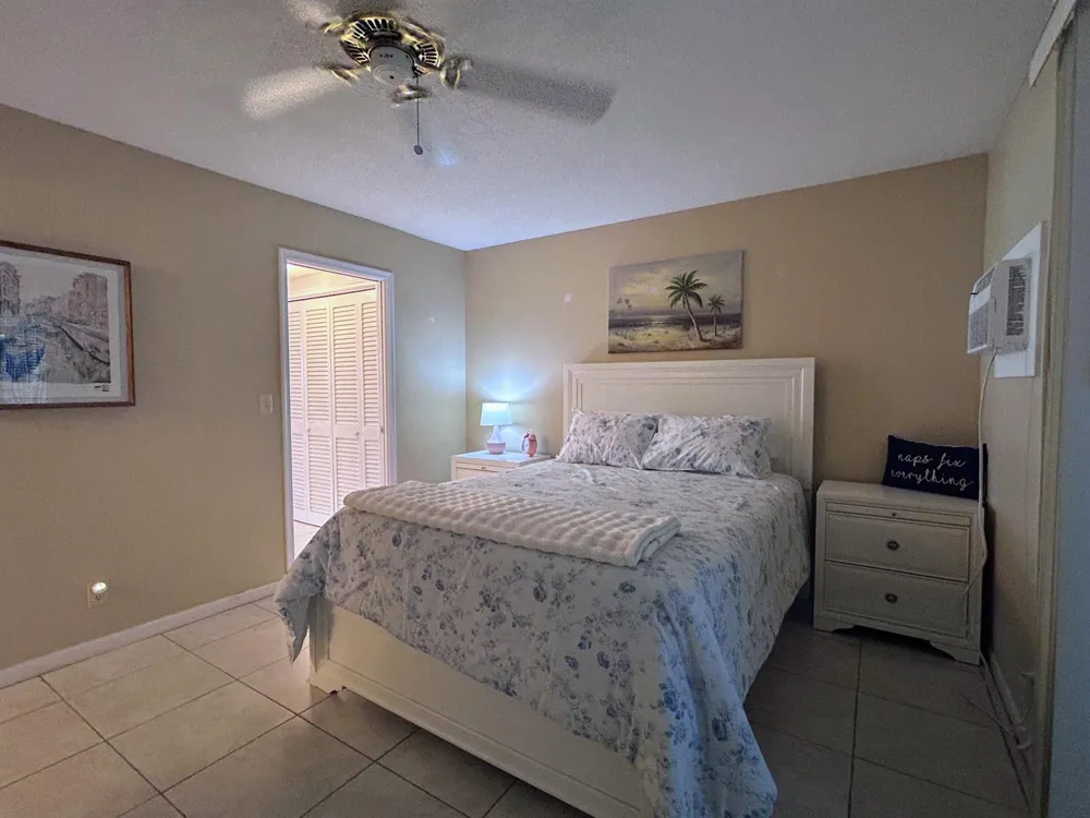 680 Horizons #103 Boynton Beach, FL 33435
