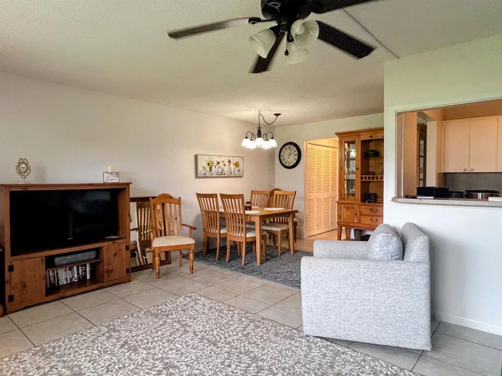 680 Horizons #103 Boynton Beach, FL 33435