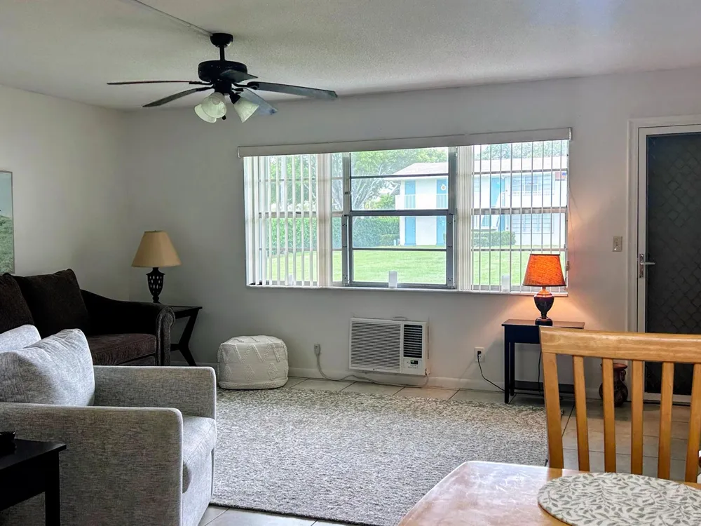 680 Horizons #103 Boynton Beach, FL 33435