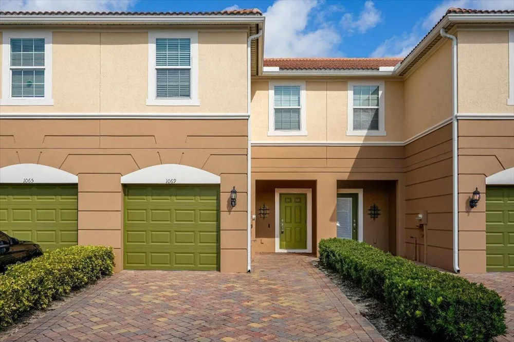 1069 Normandie Way Vero Beach, FL 32960