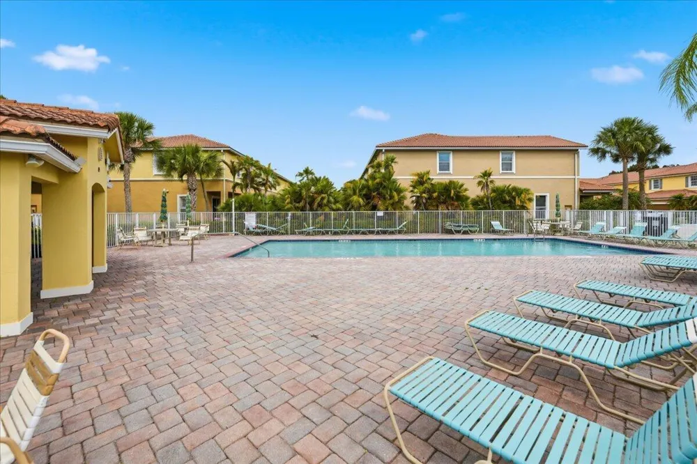 1069 Normandie Way Vero Beach, FL 32960