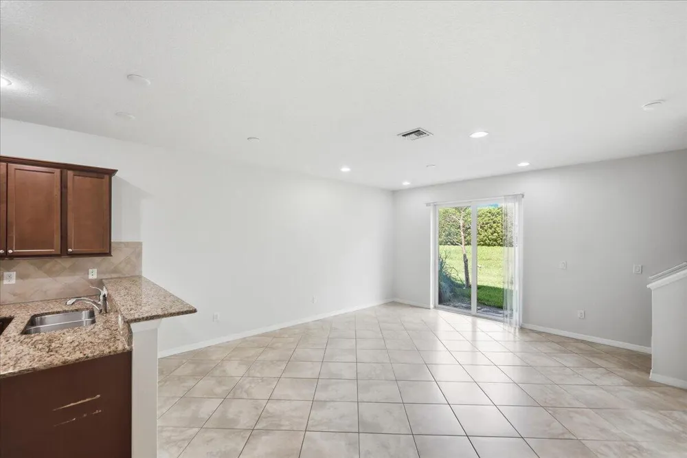 1069 Normandie Way Vero Beach, FL 32960