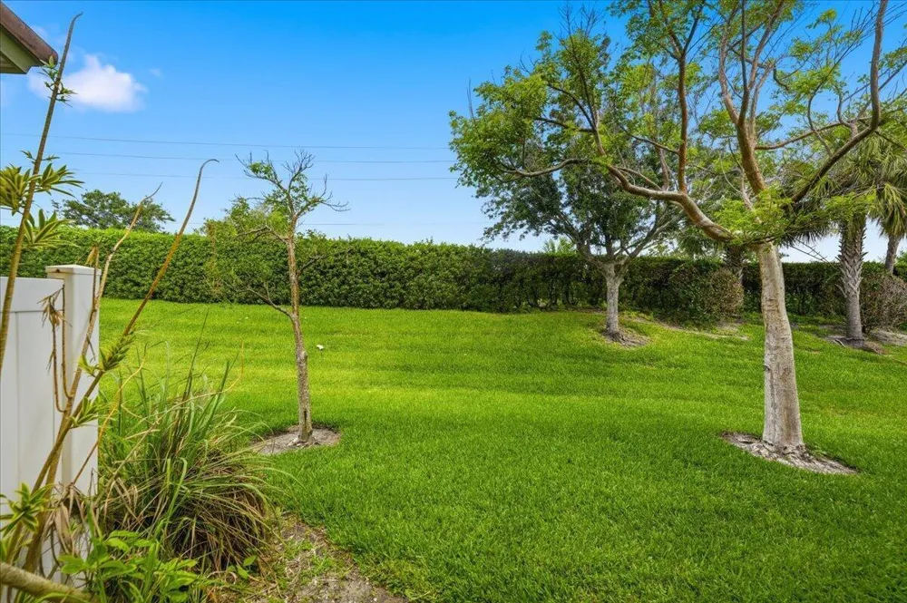 1069 Normandie Way Vero Beach, FL 32960