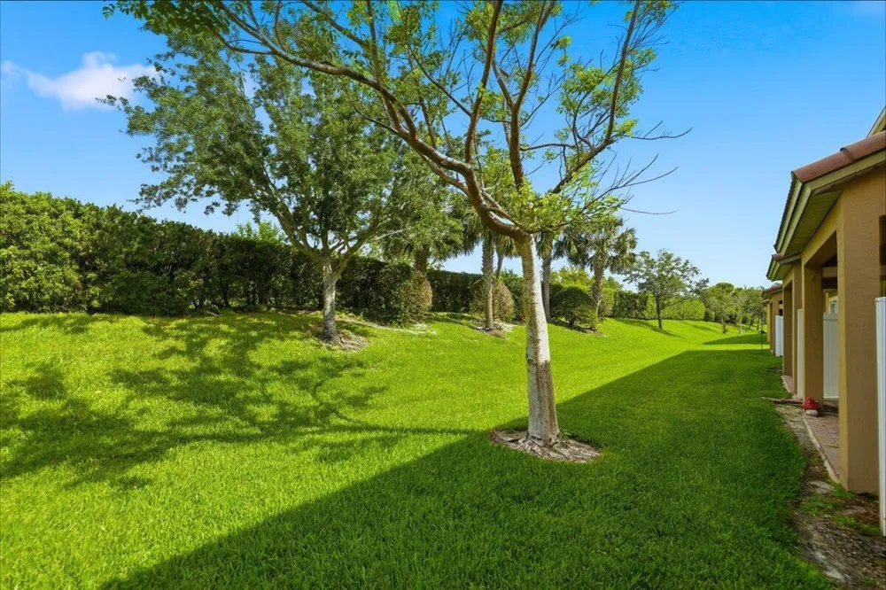 1069 Normandie Way Vero Beach, FL 32960