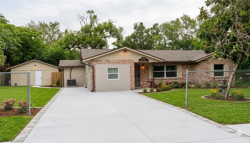 5607 Chet Drive Orlando, FL 32818