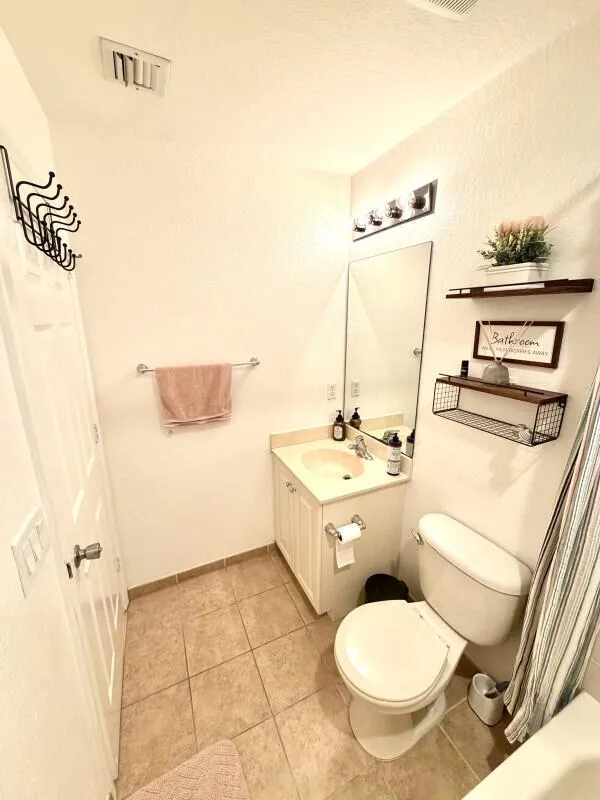 1205 Abaco Lane Riviera Beach, FL 33404