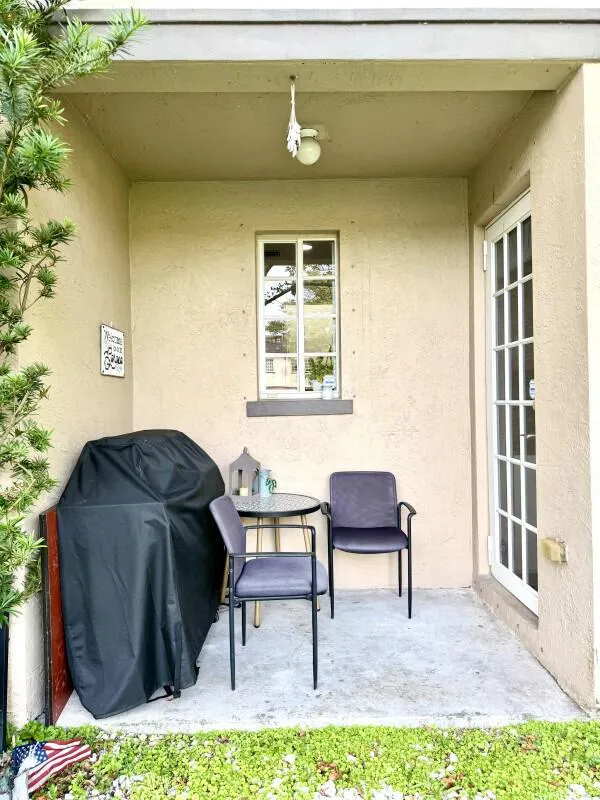 1205 Abaco Lane Riviera Beach, FL 33404