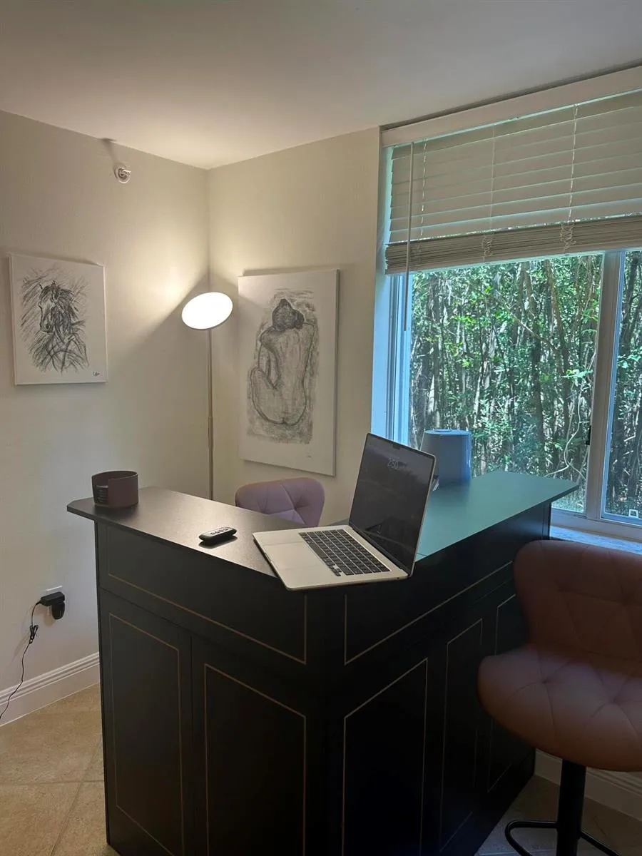 400 Scotia Drive #103 Hypoluxo, FL 33462