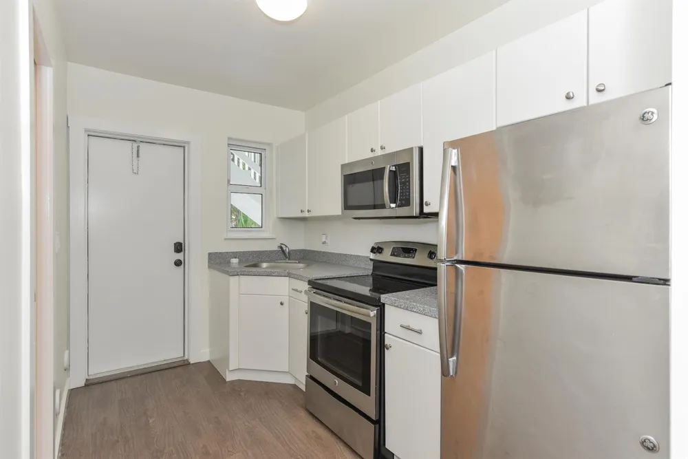 717 2nd Ave #5 