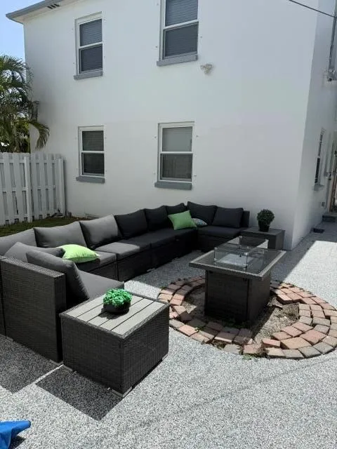 717 2nd Ave #5 