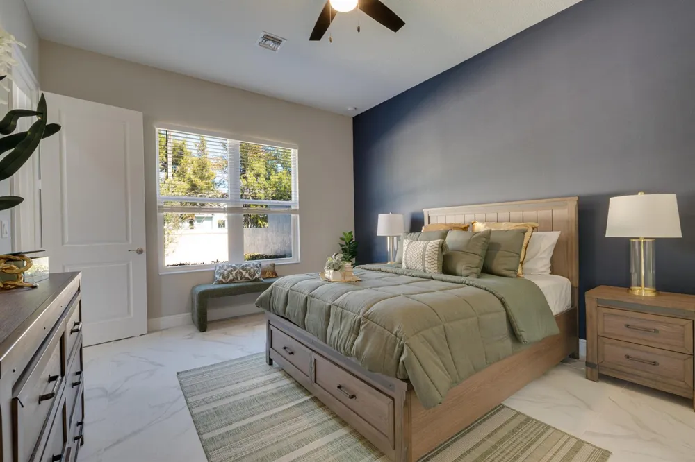 2005 Bridgepointe Circle #97 Vero Beach, FL 32967