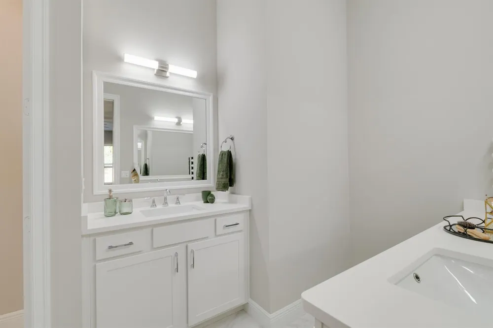 2005 Bridgepointe Circle #97 Vero Beach, FL 32967