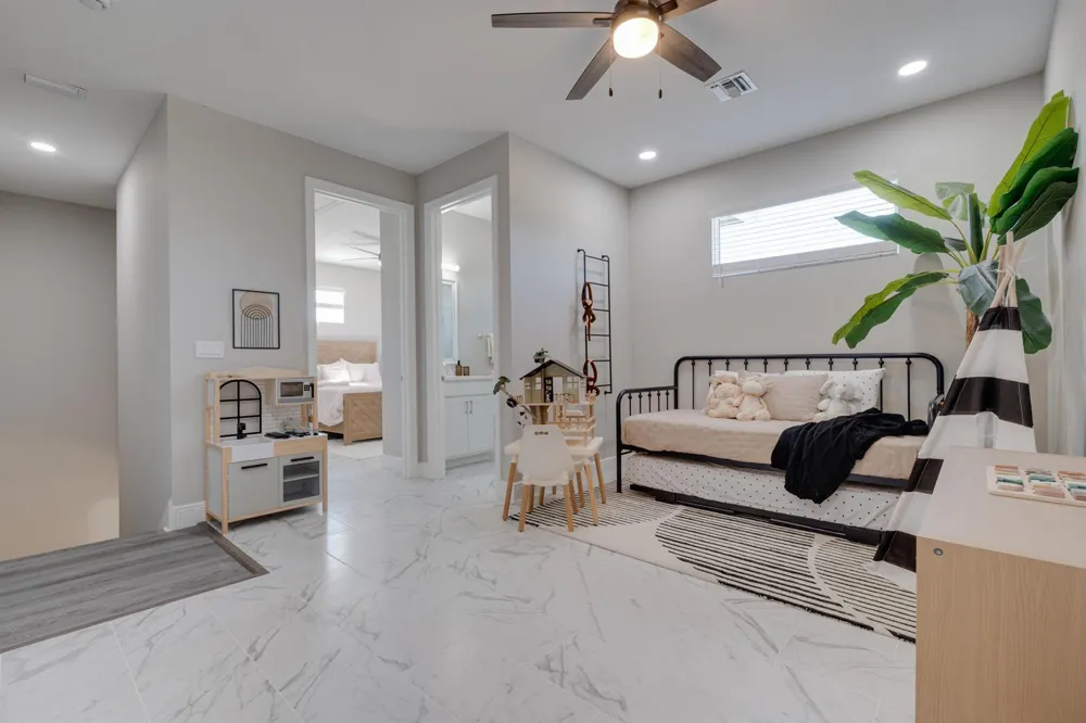 2005 Bridgepointe Circle #97 Vero Beach, FL 32967