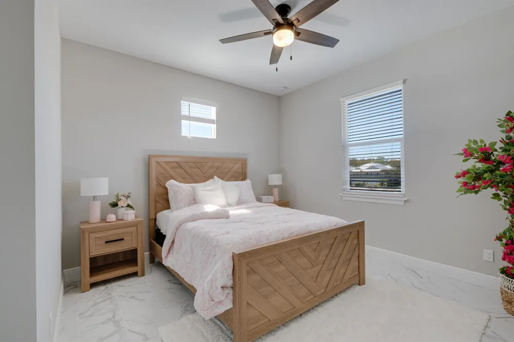 2005 Bridgepointe Circle #97 Vero Beach, FL 32967