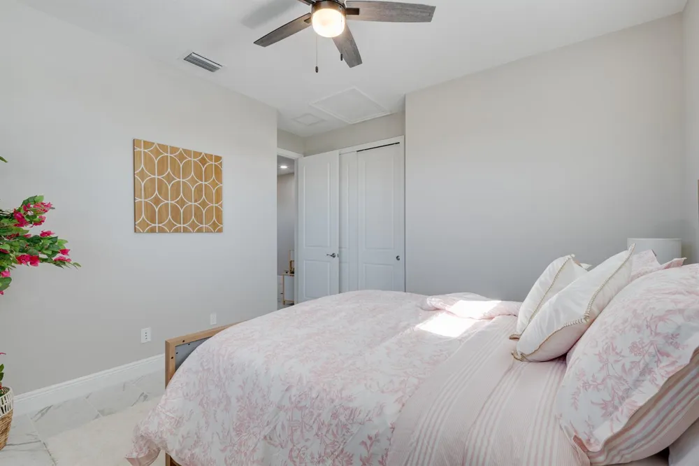 2005 Bridgepointe Circle #97 Vero Beach, FL 32967