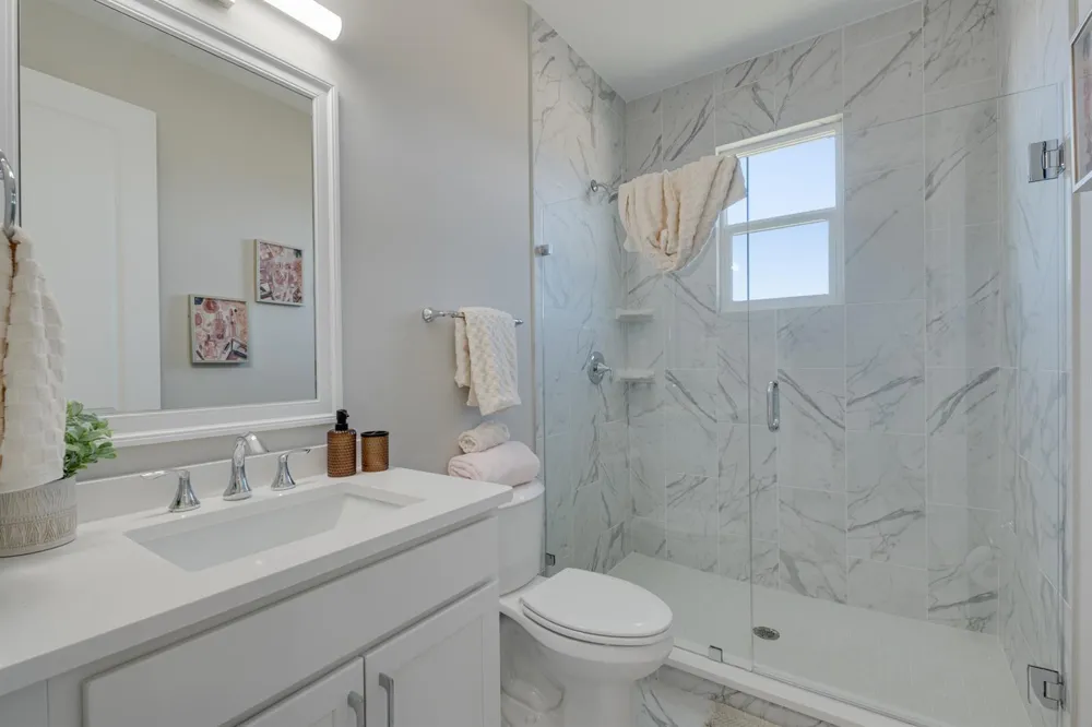 2005 Bridgepointe Circle #97 Vero Beach, FL 32967