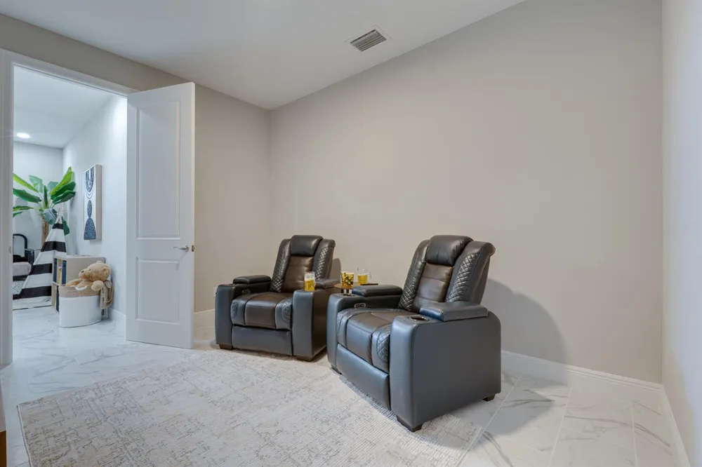 2005 Bridgepointe Circle #97 Vero Beach, FL 32967