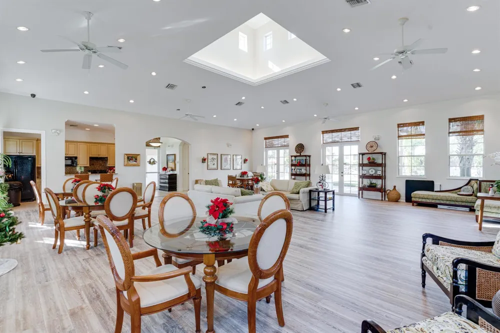 2005 Bridgepointe Circle #97 Vero Beach, FL 32967