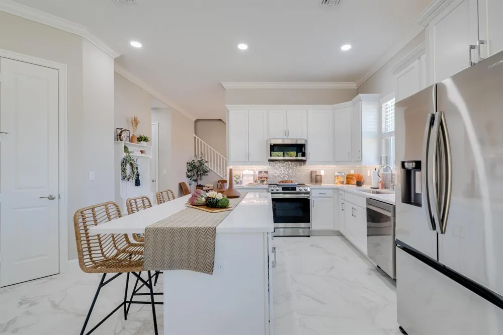2005 Bridgepointe Circle #97 Vero Beach, FL 32967