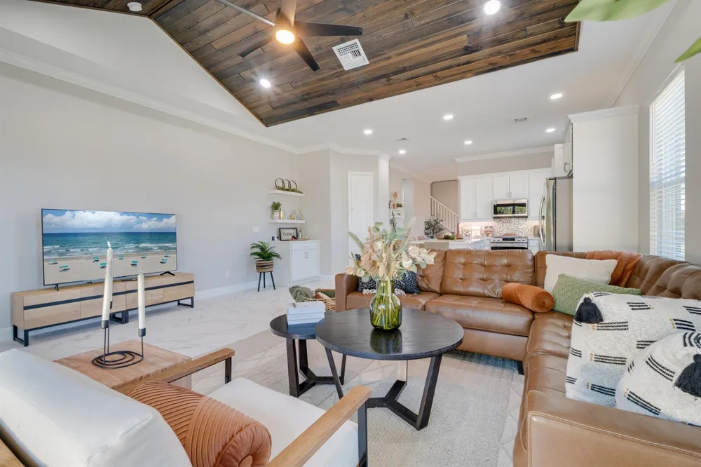 2005 Bridgepointe Circle #97 Vero Beach, FL 32967