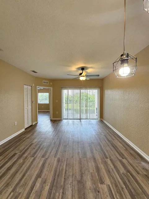 1063 Golden Lakes Boulevard #322