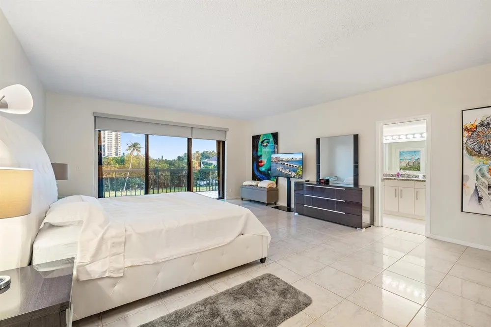 3970 Ocean Drive #6 Singer Island, FL 33404