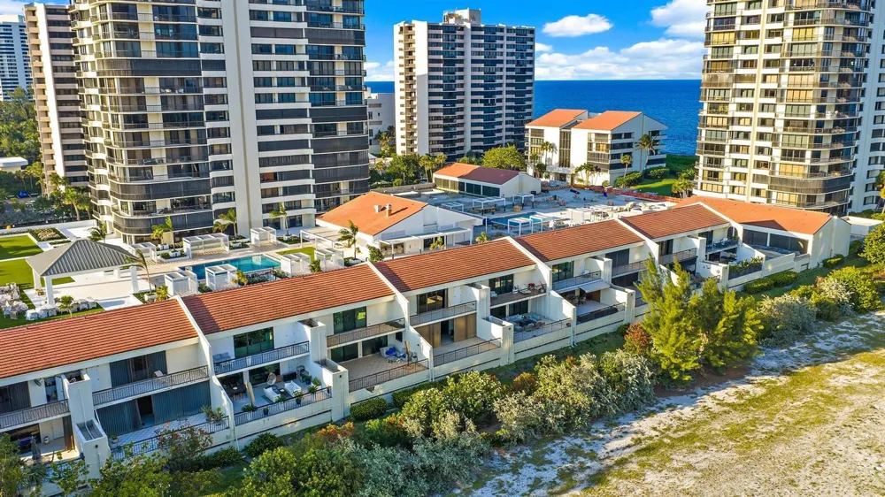 3970 Ocean Drive #6 Singer Island, FL 33404