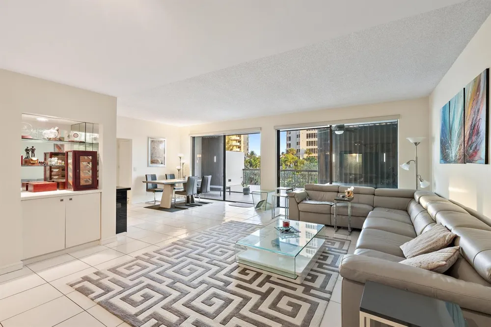 3970 Ocean Drive #6 Singer Island, FL 33404